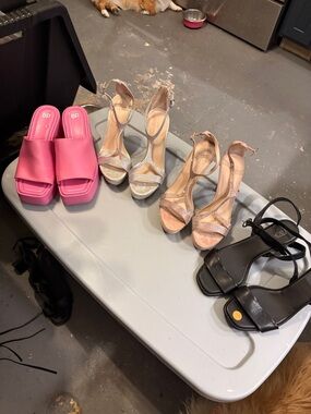 ATTENTION SIZE 9 SHOE WEARER